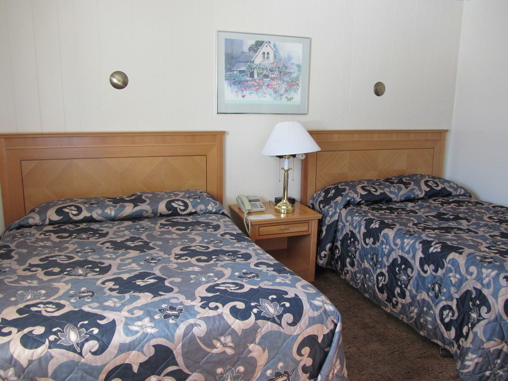 The Maplewood Motel Порт Елгин Екстериор снимка